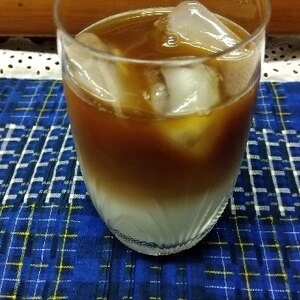 おしゃれなカフェ♪2層アイスミルクコーヒー✧˖°